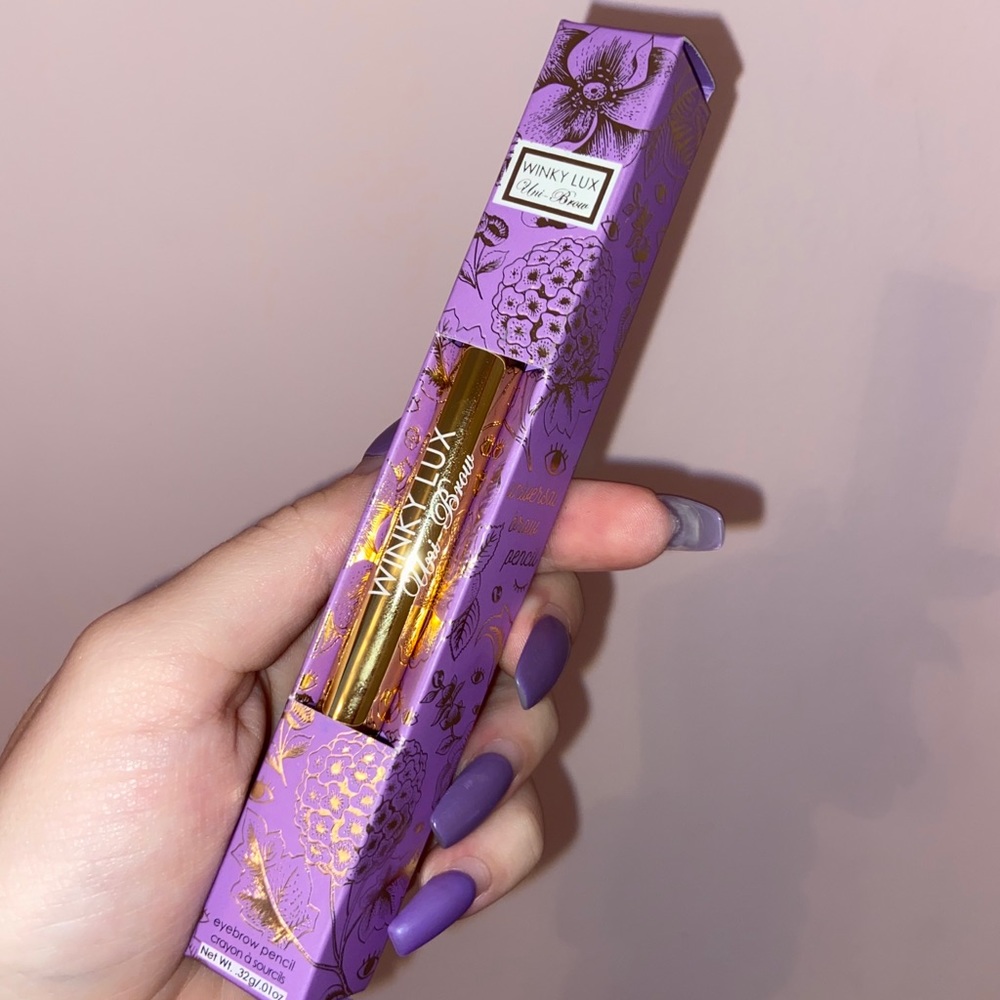 SOLD🌟 Winky Lux eyebrow pencil